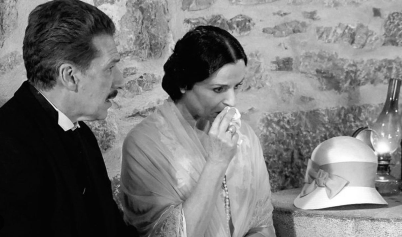 Καρυοφυλλιά Καραμπέτη Άρης Λεμπεσόπουλος Φλόγα και Άνεμος