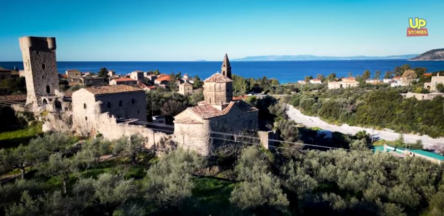 Παλαιά Καρδαμύλη: Η παραμυθένια καστροπολιτεία της Μεσσηνιακής Μάνης