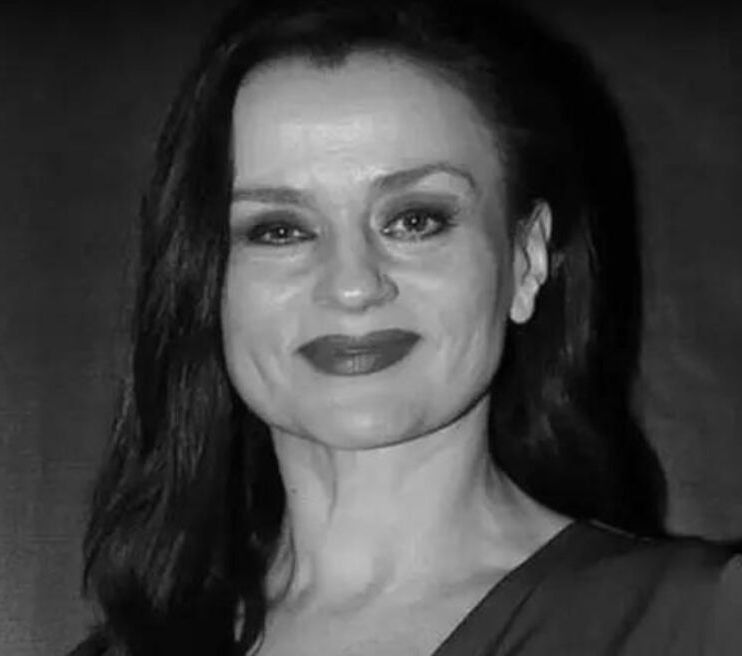 Καρυοφυλλιά Καραμπέτη