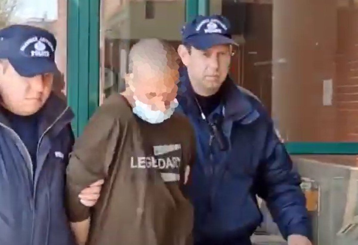 Μητροκτόνος