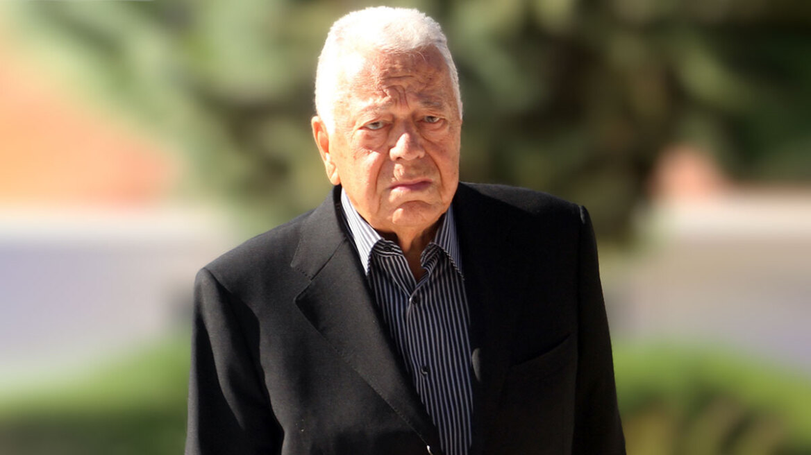 Γιώργος Μπόμπολας