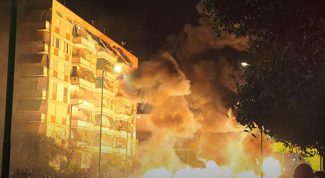 Νέος Κόσμος Ανάσταση