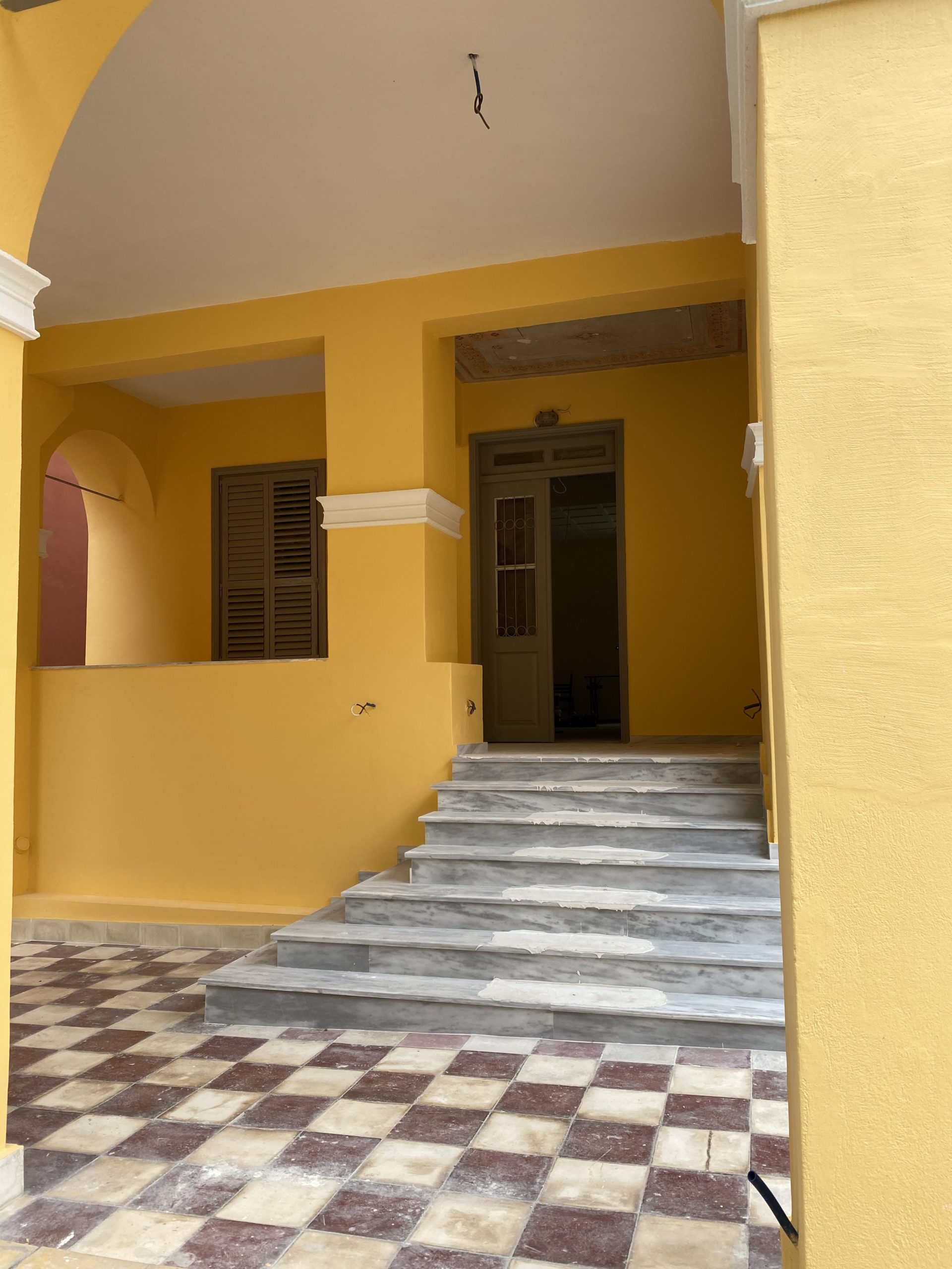 Πλάκα κτίριο Πολυγνώτου και Διοσκούρων