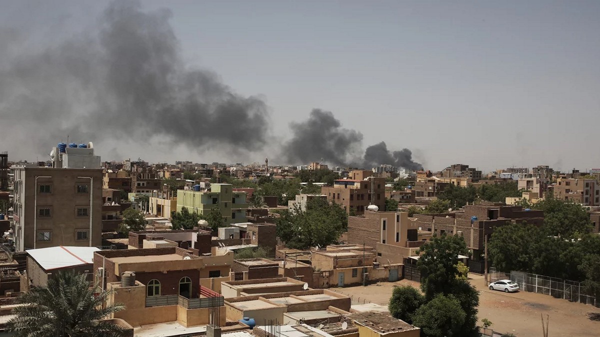 Σουδάν: Ο πόλεμος κλιμακώνεται, παρά την υποτιθέμενη κατάπαυση του πυρός