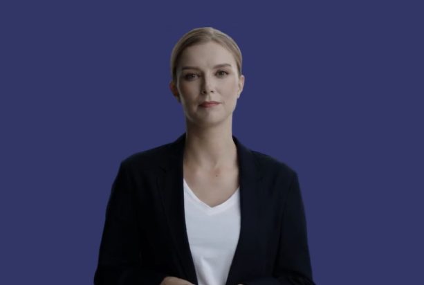 παρουσιάστρια τεχνητή νοημοσύνη