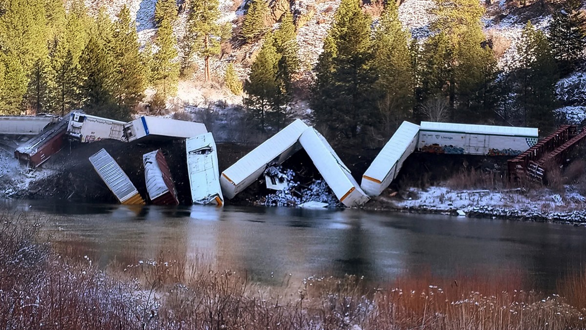ΗΠΑ: Εκτροχιασμός εμπορικής αμαξοστοιχίας στο Ουισκόνσιν