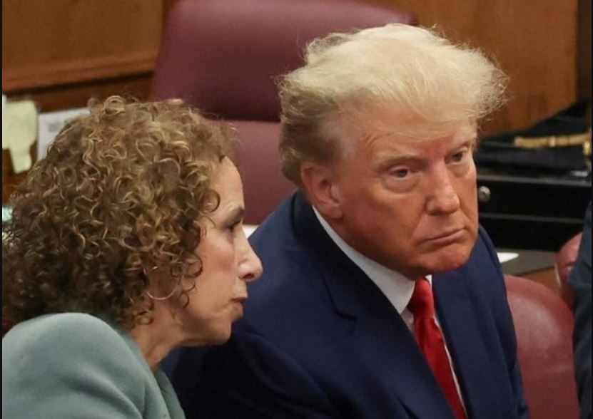 Ντόναλντ Τραμπ: Αποχώρησε από το δικαστήριο χωρίς να κάνει δηλώσεις