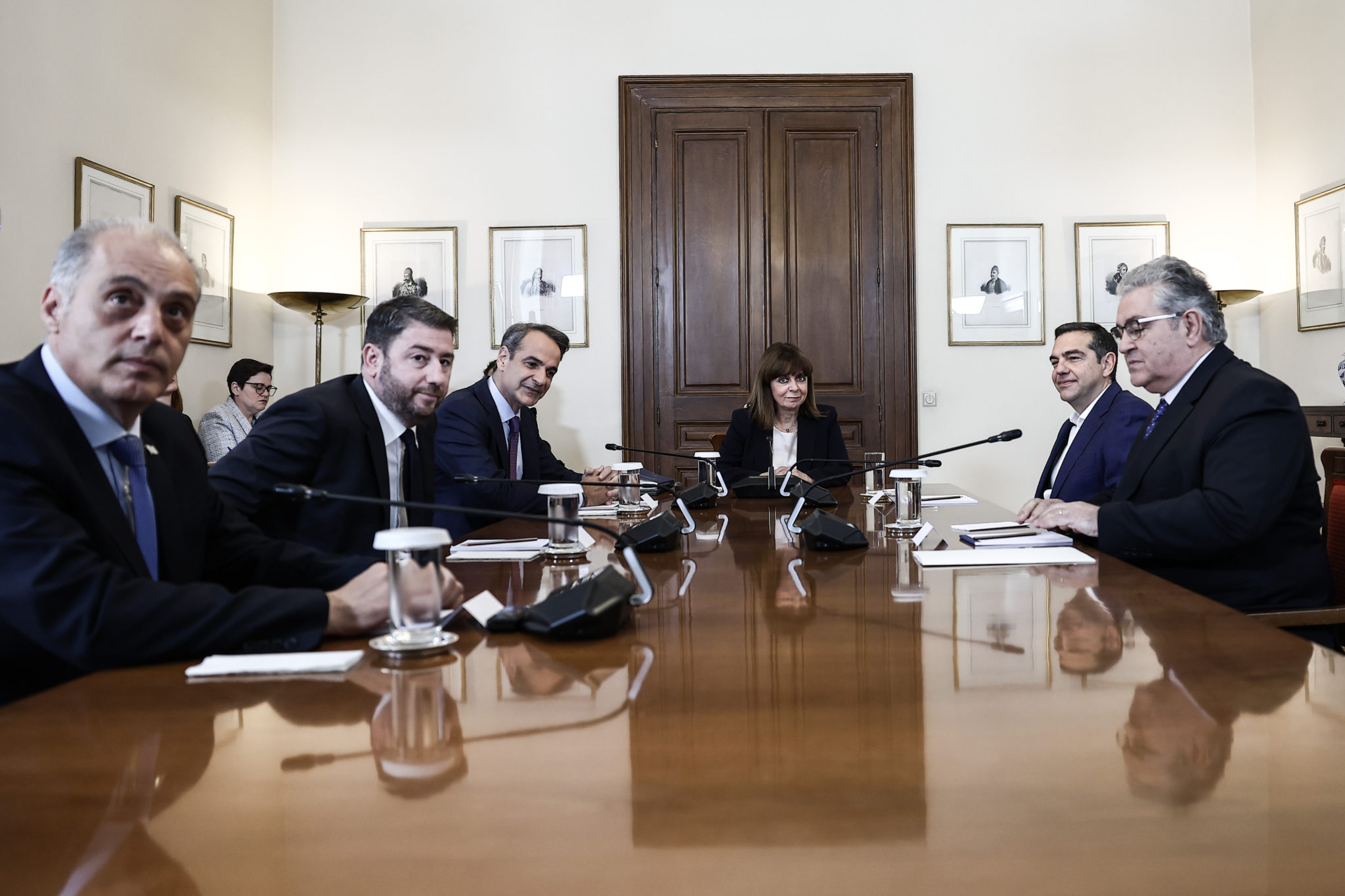 ΠΟΛΙΤΙΚΟΊ ΑΡΧΗΓΟΊ