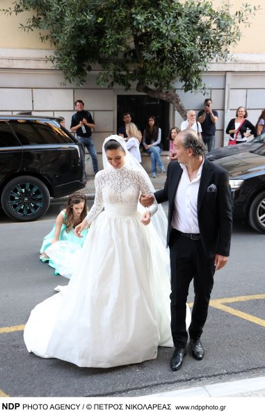 Παντρεύτηκαν η Άννα Πρέλεβιτς και ο Νικήτας Νομικός – ΦΩΤΟ