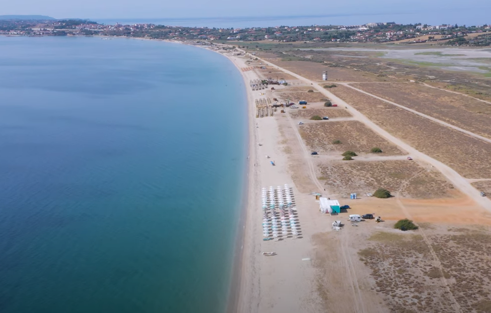 Παραλία Αγίου Μάμα: Μια από τις πιο μεγάλες αμμώδεις παραλίες στην Χαλκιδική