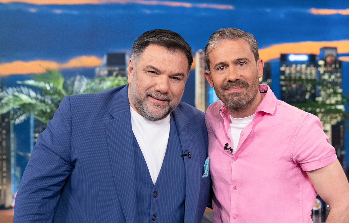 THE 2NIGHT SHOW - ΠΑΠΑΚΩΣΤΑΣ (1)