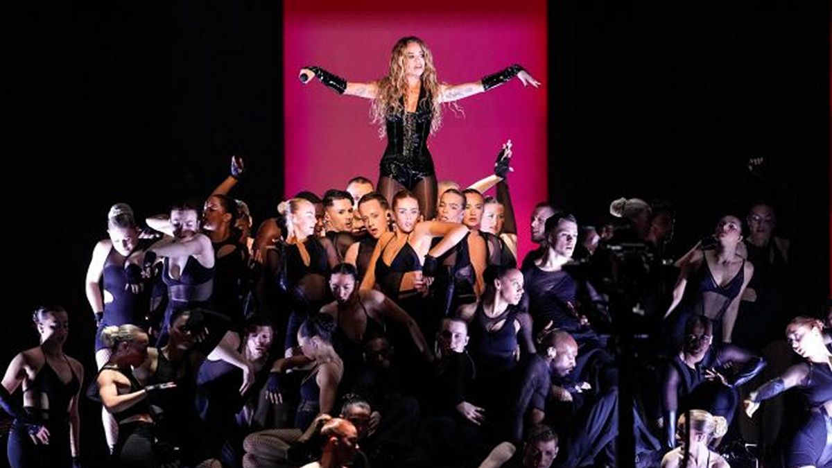 Eurovision 2023: Η εντυπωσιακή εμφάνιση α λα Beyonce της Ρίτα Όρα