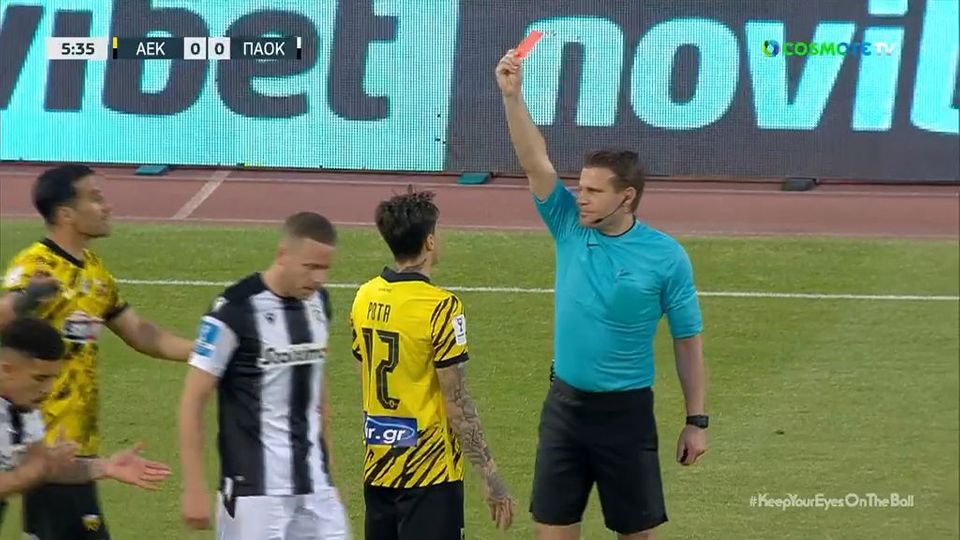AEK – ΠΑΟΚ live: Δείτε την φάση με την αποβολή του Ρότα στο 6΄