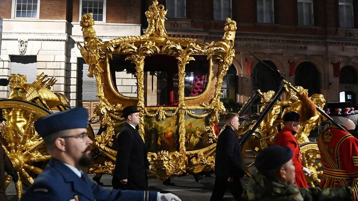 Βασιλιάς Κάρολος: Έφτασε η ιστορική ημέρα για τη Βρετανία – Όλο το πρόγραμμα μέχρι και τη στέψη