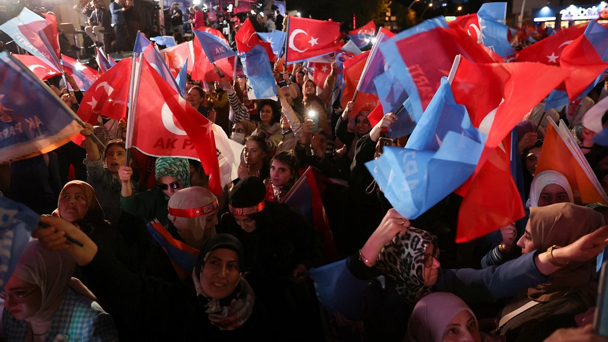 Τουρκικές εκλογές: Πανηγυρίζουν οι οπαδοί Ερντογάν και Κιλιτσντάρογλου