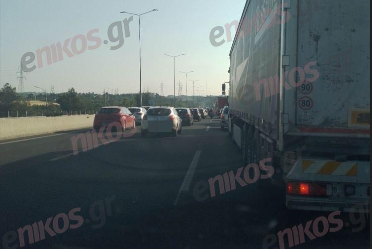 Στο «κόκκινο» η Εθνική Οδός Αθηνών – Λαμίας – Δείτε LIVE πού έχει κίνηση