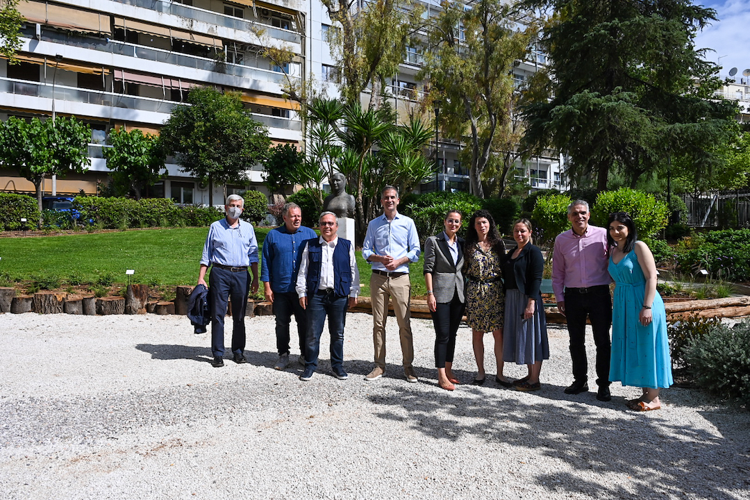 Δήμος Αθηναίων πλατεία «Σοφία Βέμπο»