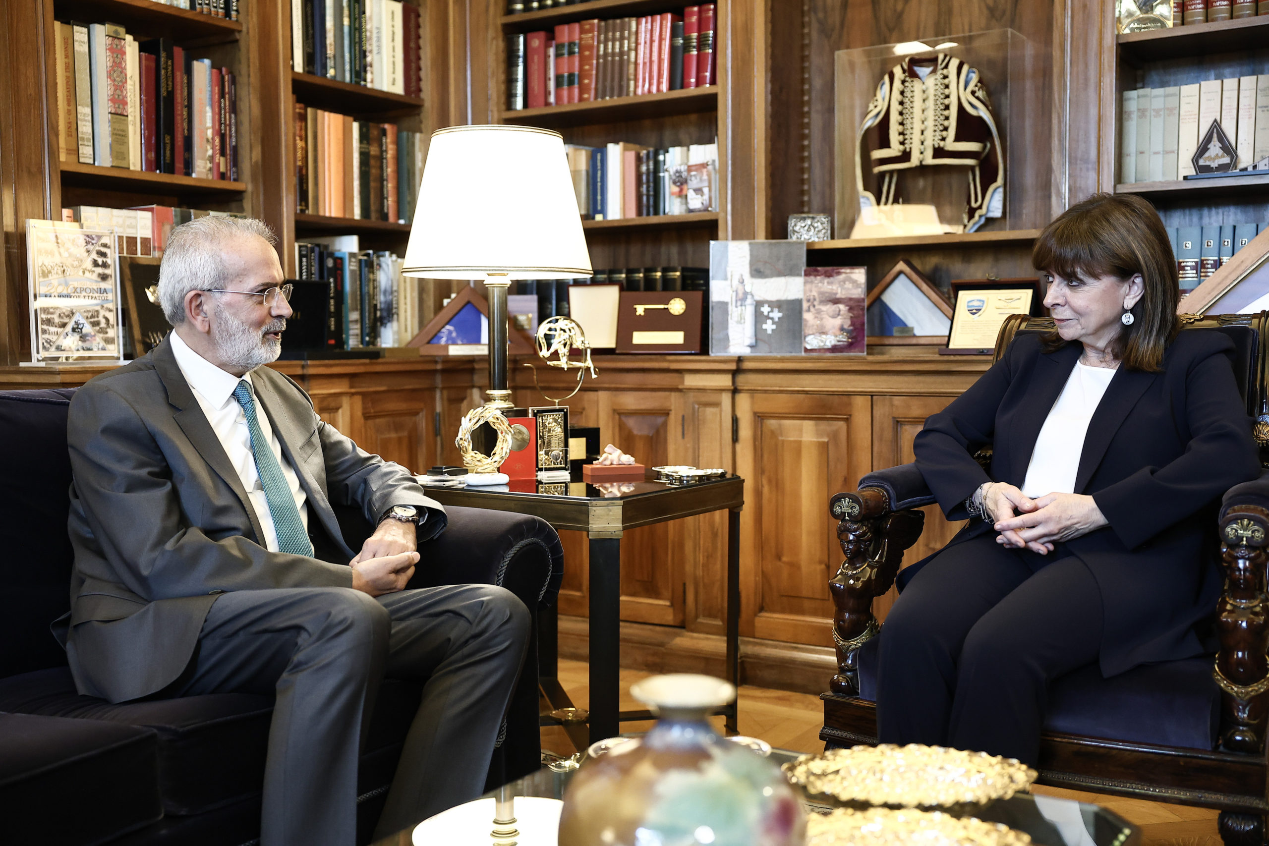 Σαρμάς σε Σακελλαροπούλου: Συνταγματική υποχρέωσή μου να αποδεχθώ