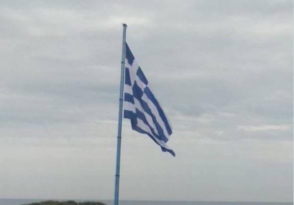 Αλεξανδρούπολη: Υψώθηκε σημαία 600 τ.μ.