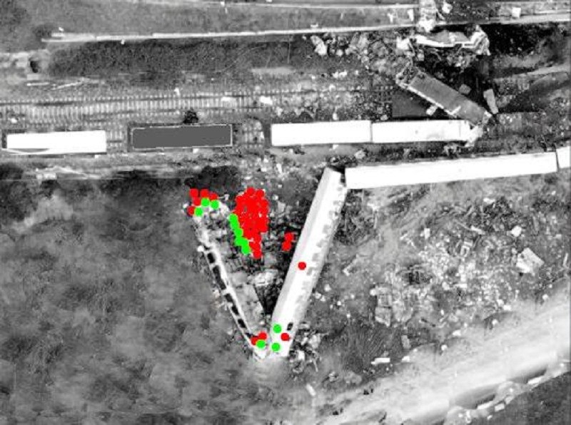 Τέμπη: Νέα στοιχεία από την έρευνα των πραγματογνωμόνων των οικογενειών – Οι θέσεις στα τρένα που έγιναν «παγίδες θανάτου»