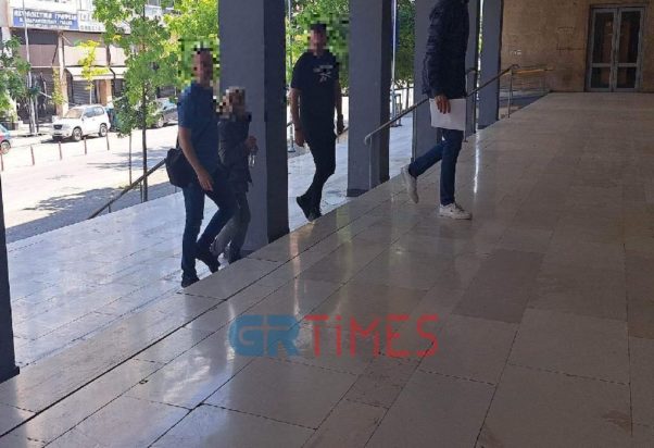 Θεσσαλονίκη: 71χρονη επιχείρησε να σκοτώσει τον γιο της