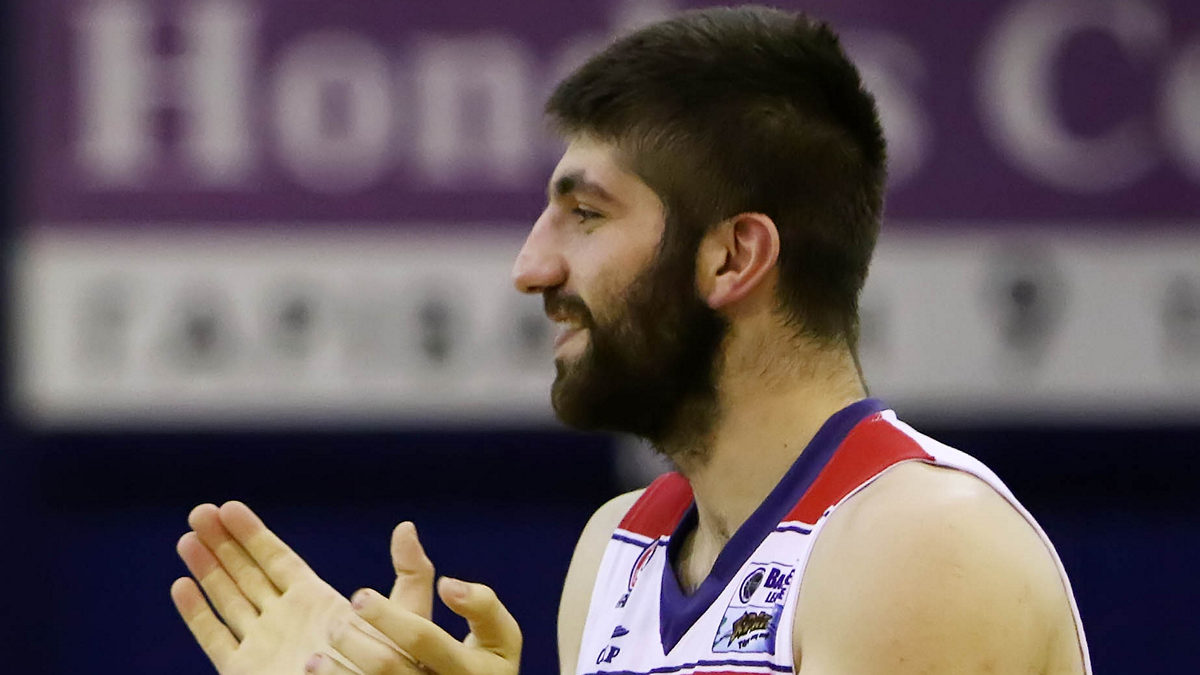 Θρήνος στο ελληνικό μπάσκετ: Έφυγε από τη ζωή ο 29χρονος Αλέξανδρος Βαρυτιμιάδης – Τον νίκησε ο καρκίνος