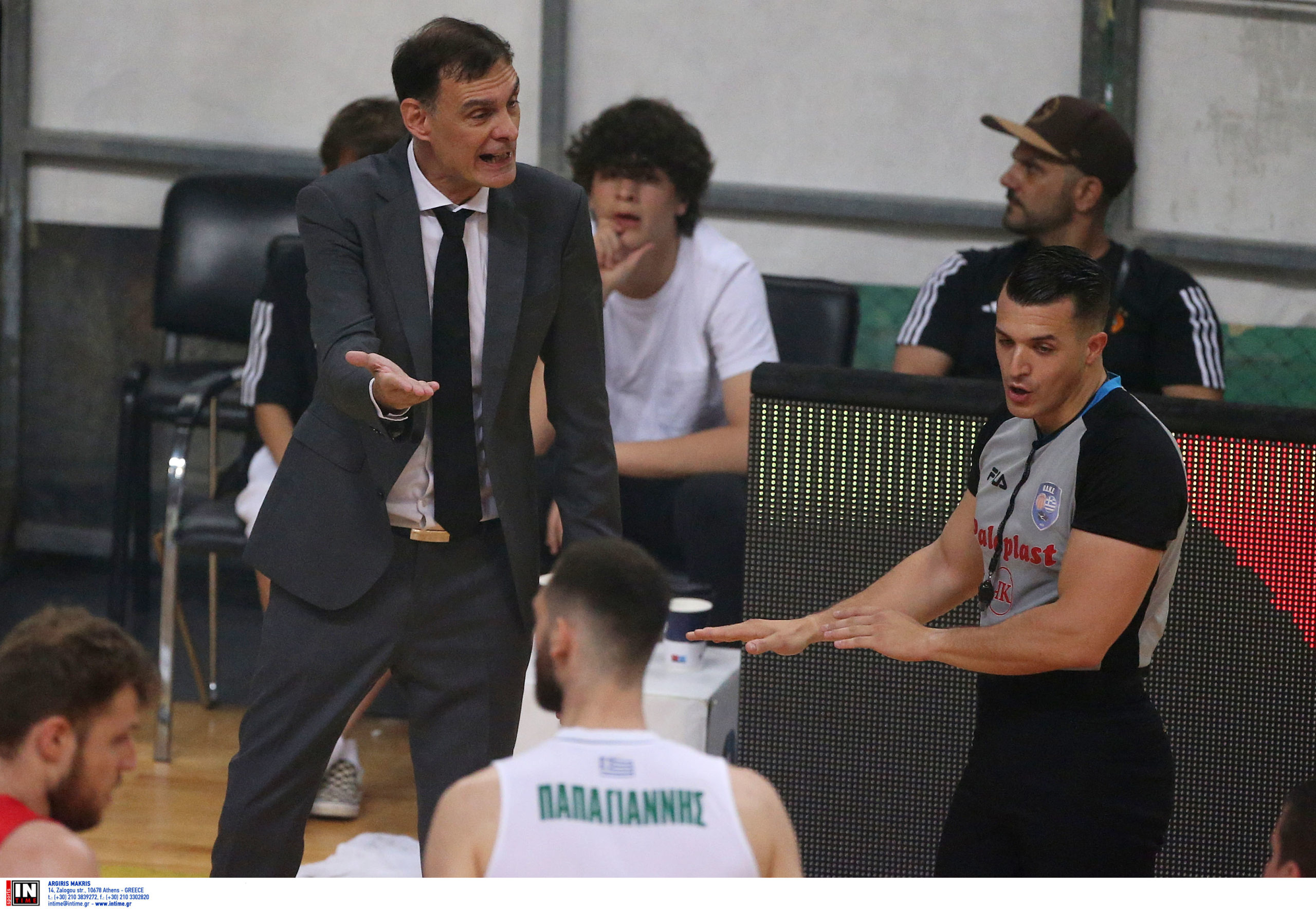 Γιώργος Μπαρτζώκας