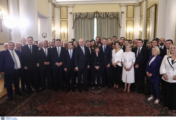 Ορκωμοσία κυβέρνησης