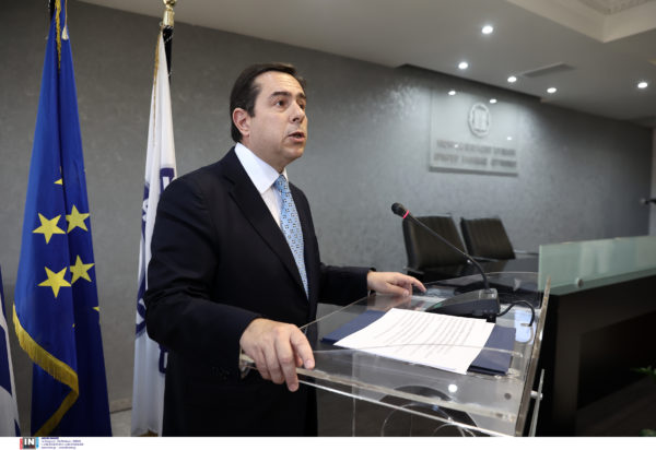 Νότης Μηταράκης