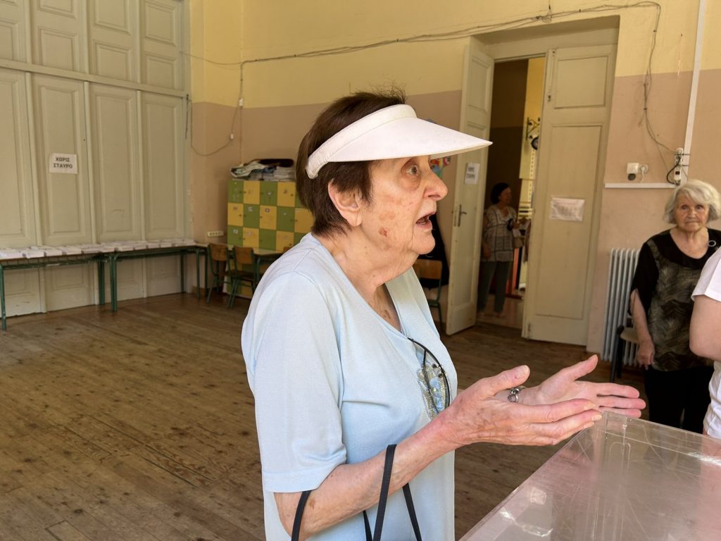 Εκλογές: Ηράκλειο – Ηλικιωμένη πήγε να ψηφίσει σε λάθος εκλογικό κέντρο