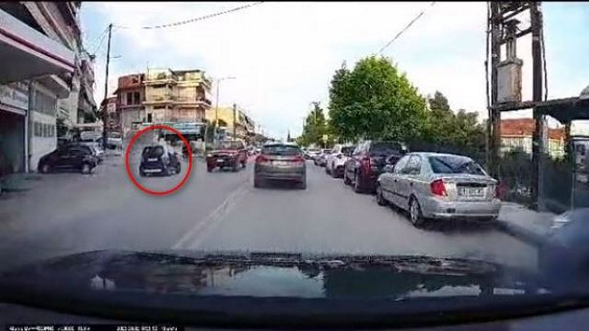 Απίστευτο κι όμως… ελληνικό: Οδηγός στη Λαμία κάνει διπλή προσπέραση σε δρόμο διπλής κατεύθυνσης – ΒΙΝΤΕΟ