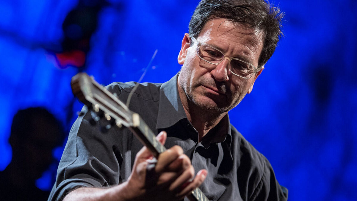 Θανάσης Παπακωνσταντίνου: Χαμός στη συναυλία που έδωσε στη Ριζούπολη – ΒΙΝΤΕΟ