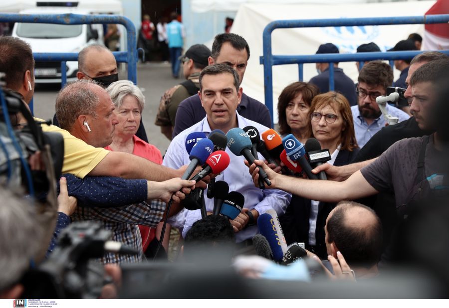 Τσίπρας: Επιβάλλεται να φυλάσσουμε τα σύνορα, αλλά προτεραιότητα έχει η προστασία της ανθρώπινης ζωής