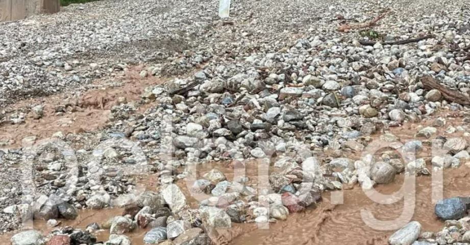 Αχαΐα: Προβλήματα και κατολισθήσεις λόγω της κακοκαιρίας – Παράταση της ψηφοφορίας σε εκλογικά τμήματα