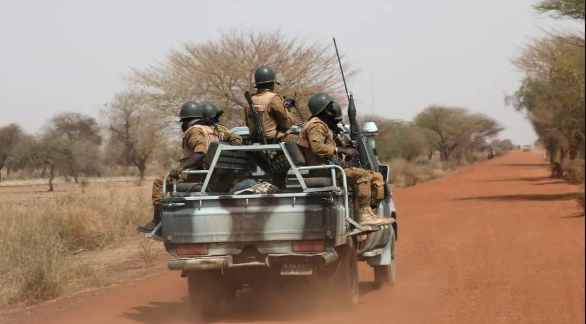 Μπουρκίνα Φάσο: Τουλάχιστον 34 νεκροί σε συγκρούσεις μεταξύ στρατιωτικών και παραστρατιωτικών