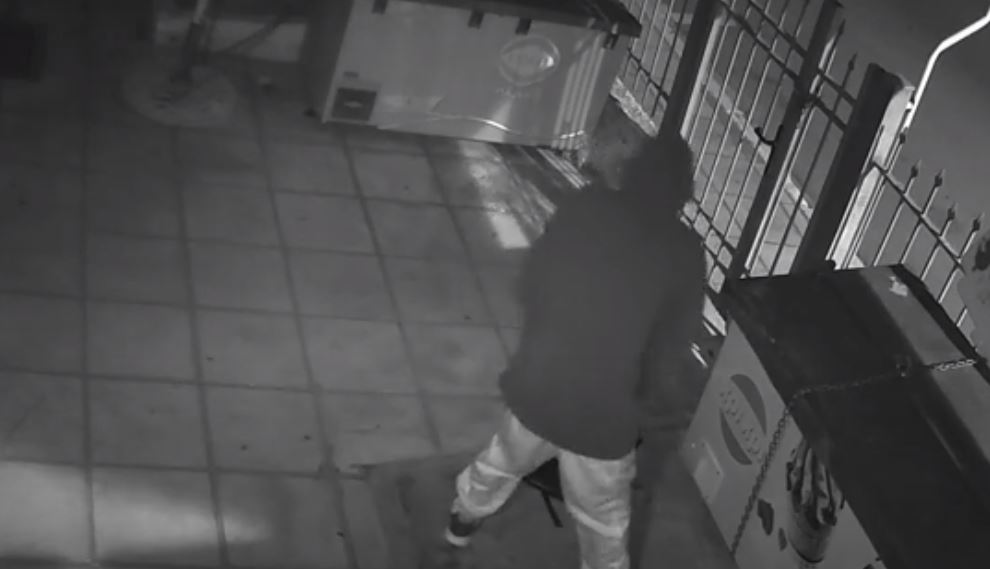 Διαρρήκτης "χτύπησε" ψυγείο με παγωτά στην Θεσσαλονίκη