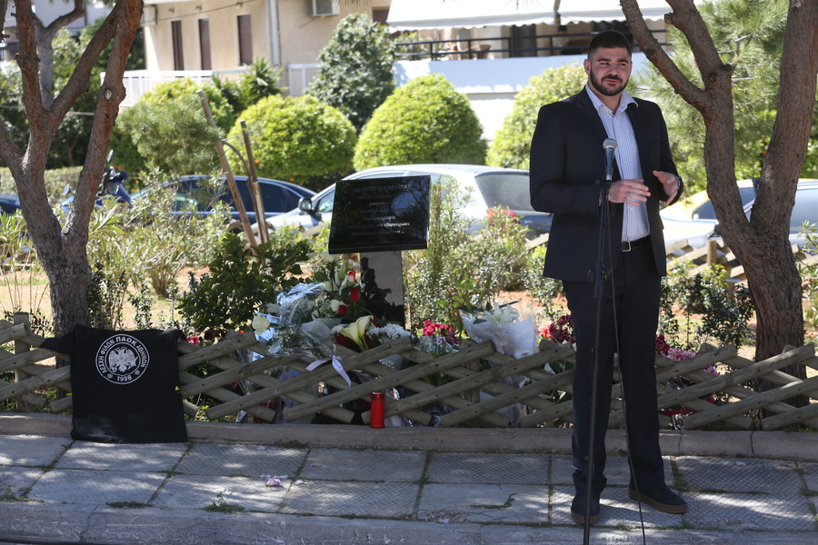 Γιώργος Καραϊβάζ: «Δεν θα δεχτούμε να πάρουμε ούτε ένα ευρώ για τη δολοφονία του» λέει ο γιος του, Δημήτρης