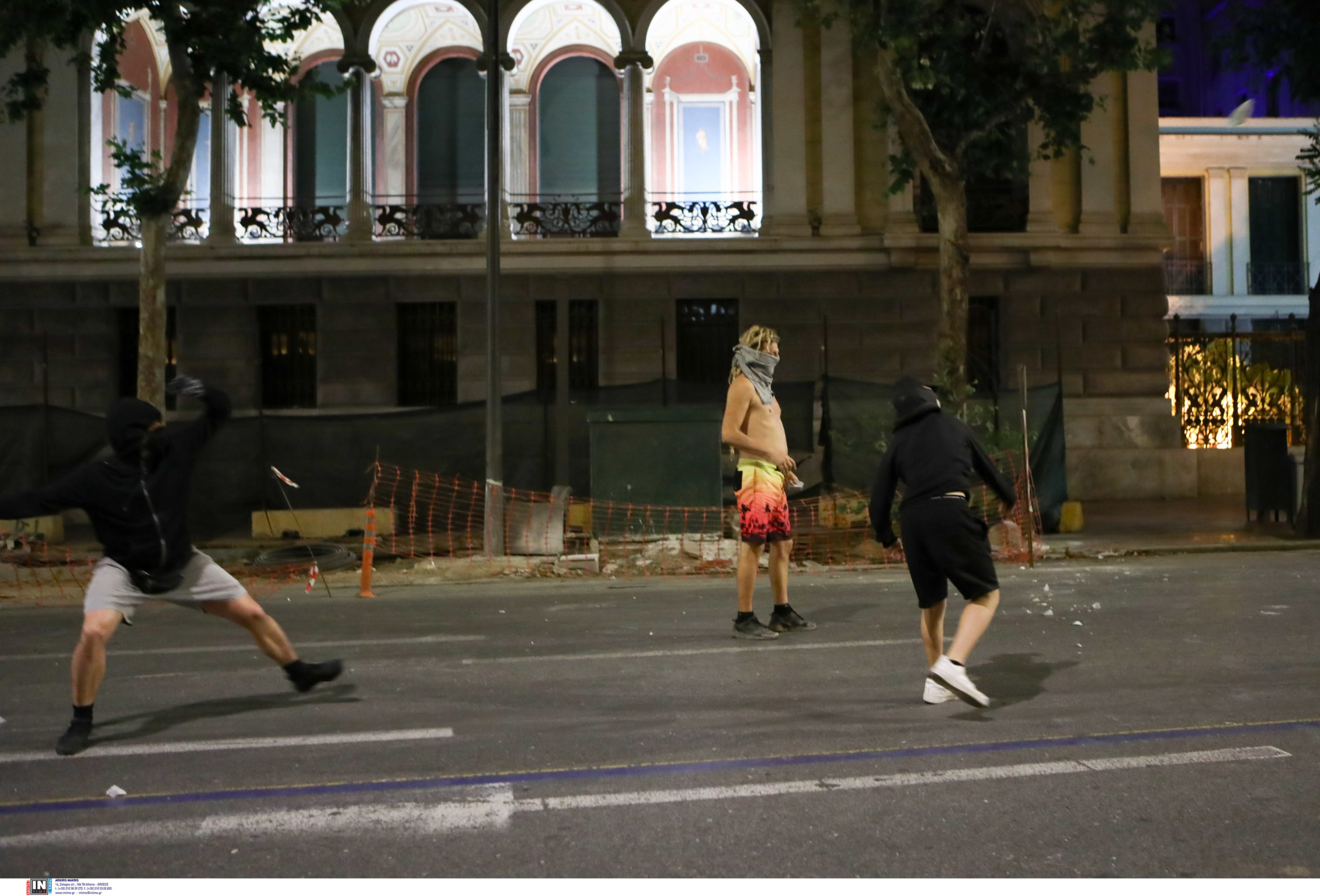 ναυάγιο Πύλος επεισόδια Αθήνα