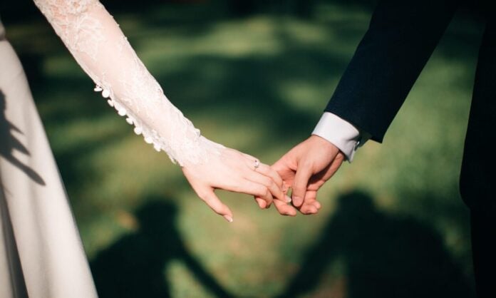 Οι 5 σιωπηροί κανόνες για να κρατήσει ένας γάμος