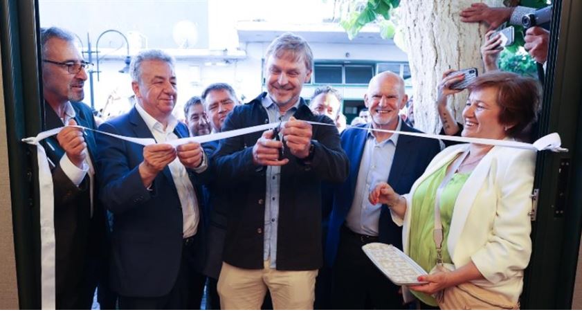 ΠΑΣΟΚ: Η ευχή του γιου του Ούλοφ Πάλμε για τις εκλογές της 25ης Ιουνίου