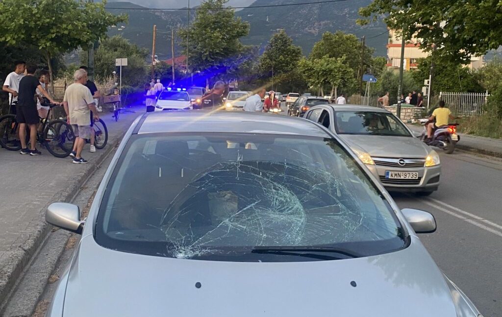 Καλαμάτα: Αυτοκίνητο συγκρούστηκε με πατίνι – Στο νοσοκομείο δύο 15χρονα