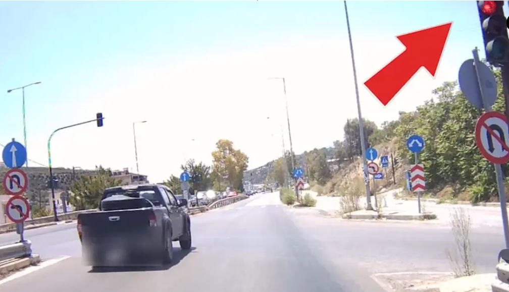 παραβιαση κόκκινο