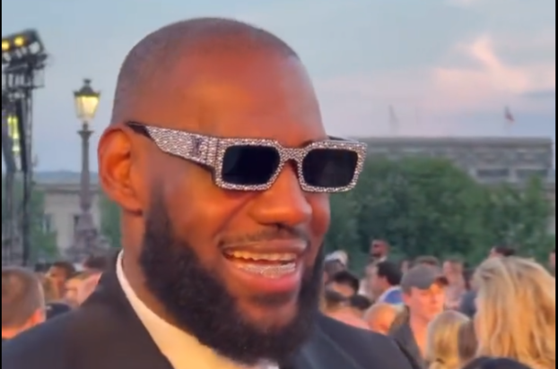 Λεμπρόν διαμαντια