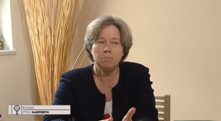 Αθηνά Λινού