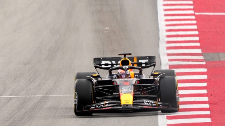 Formula 1: Επίδειξη δύναμης από τον Φερστάπεν