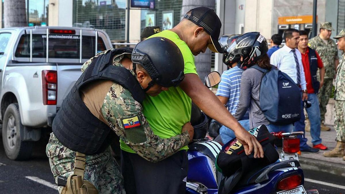 Ισημερινός: Οκτώ άνθρωποι χάνουν τη ζωή τους σε ανταλλαγή πυρών μεταξύ φερόμενων ως μελών συμμοριών