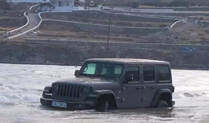 Μύκονος Τζιπ