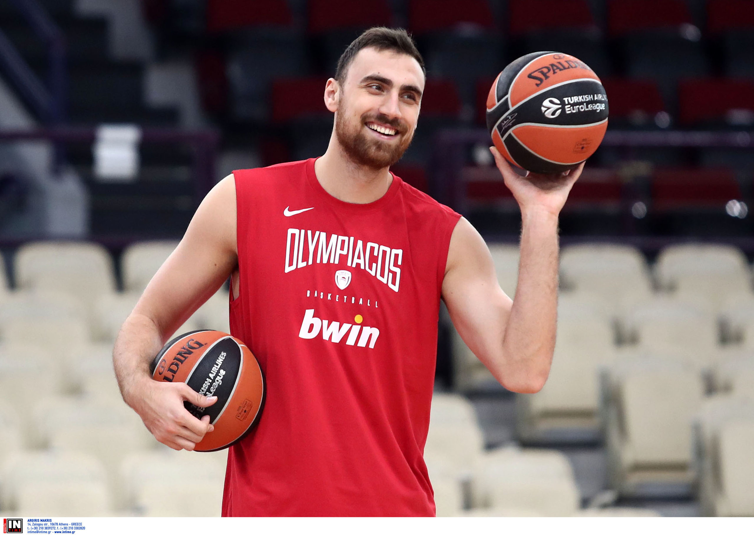 Νίκολα Μιλουτίνοφ