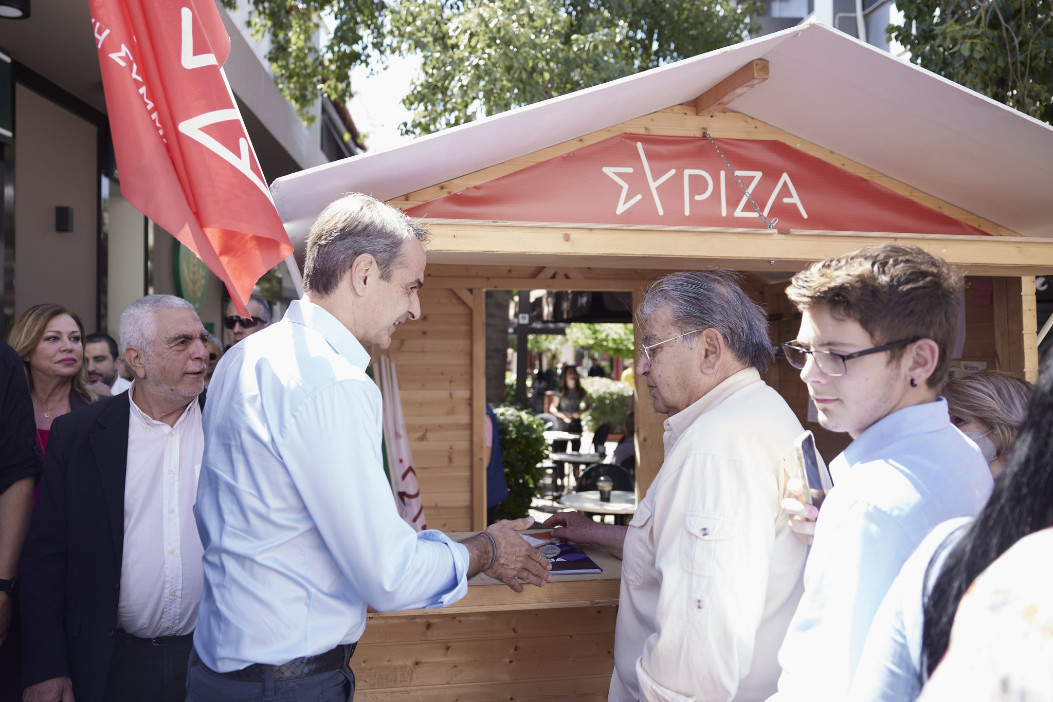 Μητσοτάκης περίπτερο ΣΥΡΙΖΑ