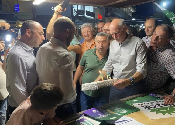 ΠΑΣΟΚ τούρτα